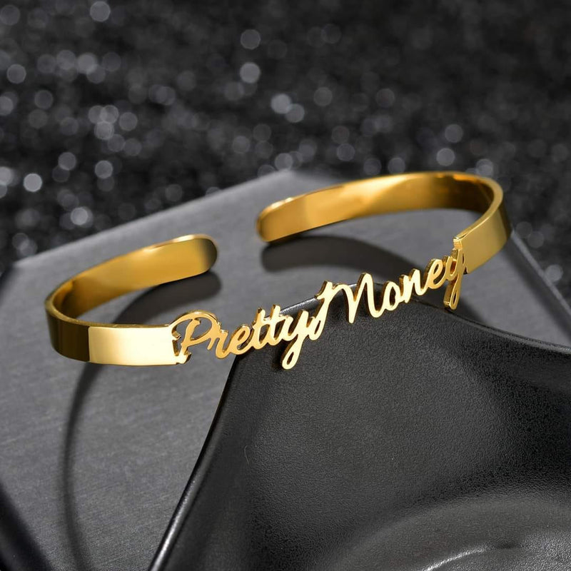 Customized Name Bangle😍😍🥳🥳 😍 اپنی مرضی کا نام بنواۓ