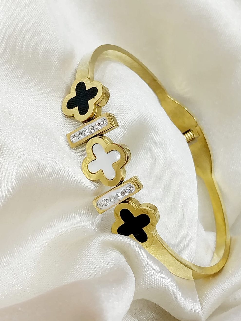 Gold-Plated Clover Bangle with Mother-of-Pearl