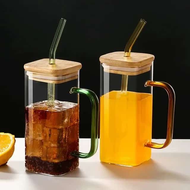 Transparent Borosilicate Glass Mug With Lid And Straw