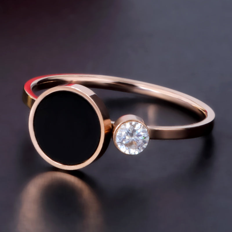 Classic Round Black Ring