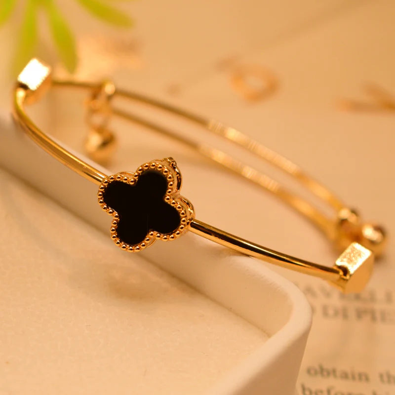 Beautiful Fancy Flower Design Gold Plated Bracelet for Girls