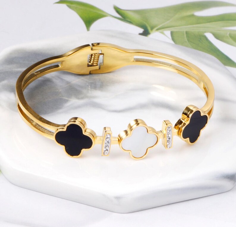 Gold-Plated Clover Bangle with Mother-of-Pearl